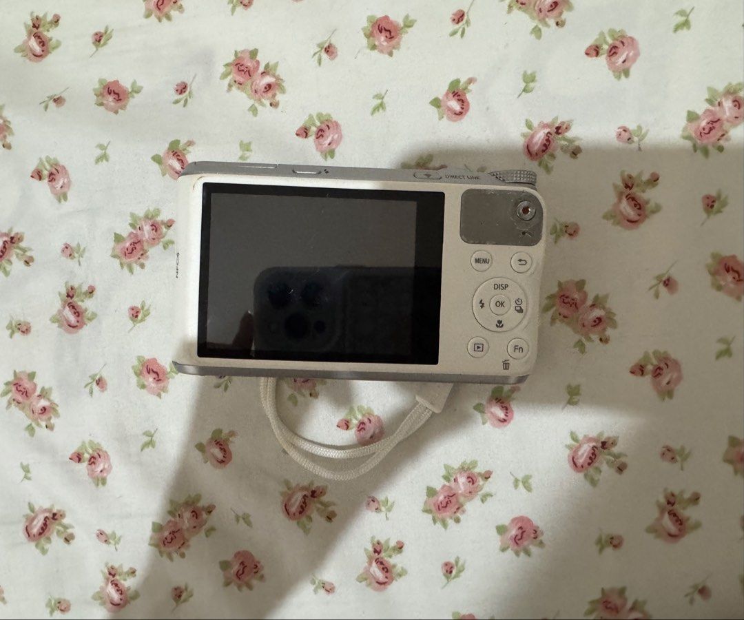 Samsung 21X Optical Zoom Wi-Fi Digital Camera (Category: Cameras) located in Paranaque City. Submitted by monduffcloset (Listing ID 1465089099, Image 2). Description: • DM FOR SAMPLE PHOTOS IF INTERESTED • Works just as new all features are fully working ; barely used • no wifi transfer because the app discontinued • no sd card included • charger included (type c) .