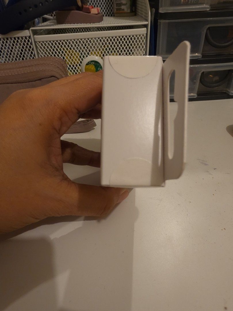 Samsung adapter (Category: Chargers & Cables) located in Quezon City. Submitted by jshkh (Listing ID 1465094261, Image 2). Description: original sealed details po ng item nasa pic na samsung brand for pick up or delivery only RFS: declutter.