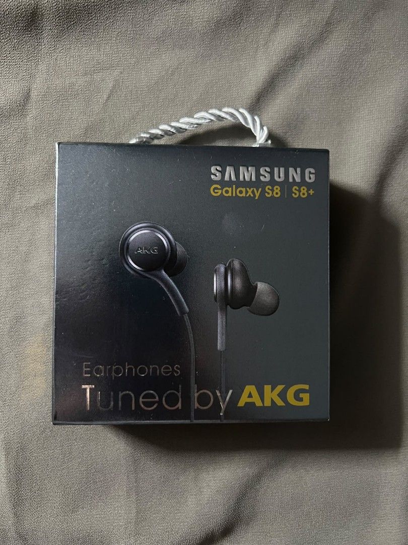 Samsung Earphone Jack type 3.5mm (Category: Earphones) located in Manila. Submitted by itsashy (Listing ID 1465113026, Image 1). Description: MEET UP LALAMOVE J&T.