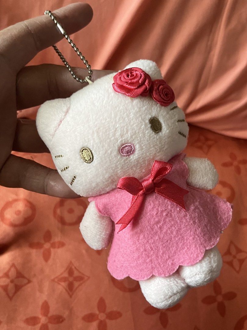 Sanrio 2010 Hello kitty pink bag charm (Category: Plushies & Soft Toys) located in Paranaque City. Submitted by bonsaiart (Listing ID 1465042829, Image 1). Description: Pre owned Good condition 750+sf Payment via gcash or paymaya Shipping via j&t.