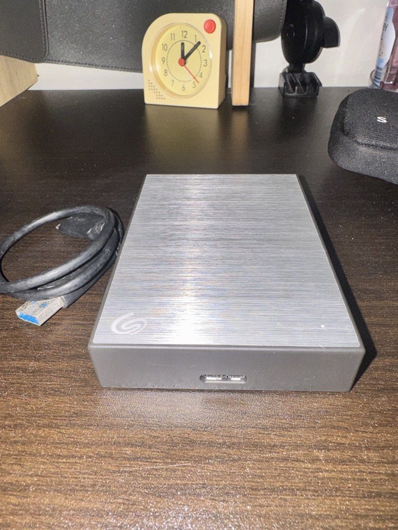 Seagate One Touch Portable HDD 5TB (Category: Hard Disks & Thumbdrives) located in Quezon City. Submitted by eirakrizetteee (Listing ID 1465136011, Image 3). Description: Price: ₱10,800 (Slightly negotiable for fast transacting buyers) Condition: Barely Used (Like New / Mint Condition) Storage Capacity: 5 TB MOP: Cash or Online Bank Meet up or Delivery (SF buyer) 📍QC Welcome Rotonda.
