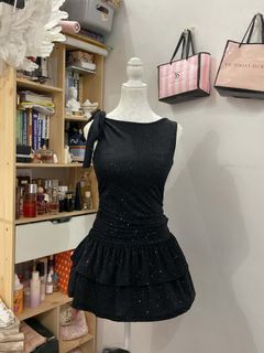 (Category: ) located in . Submitted by ellethrifty (Listing ID 1465018384, Image 1). Description: .