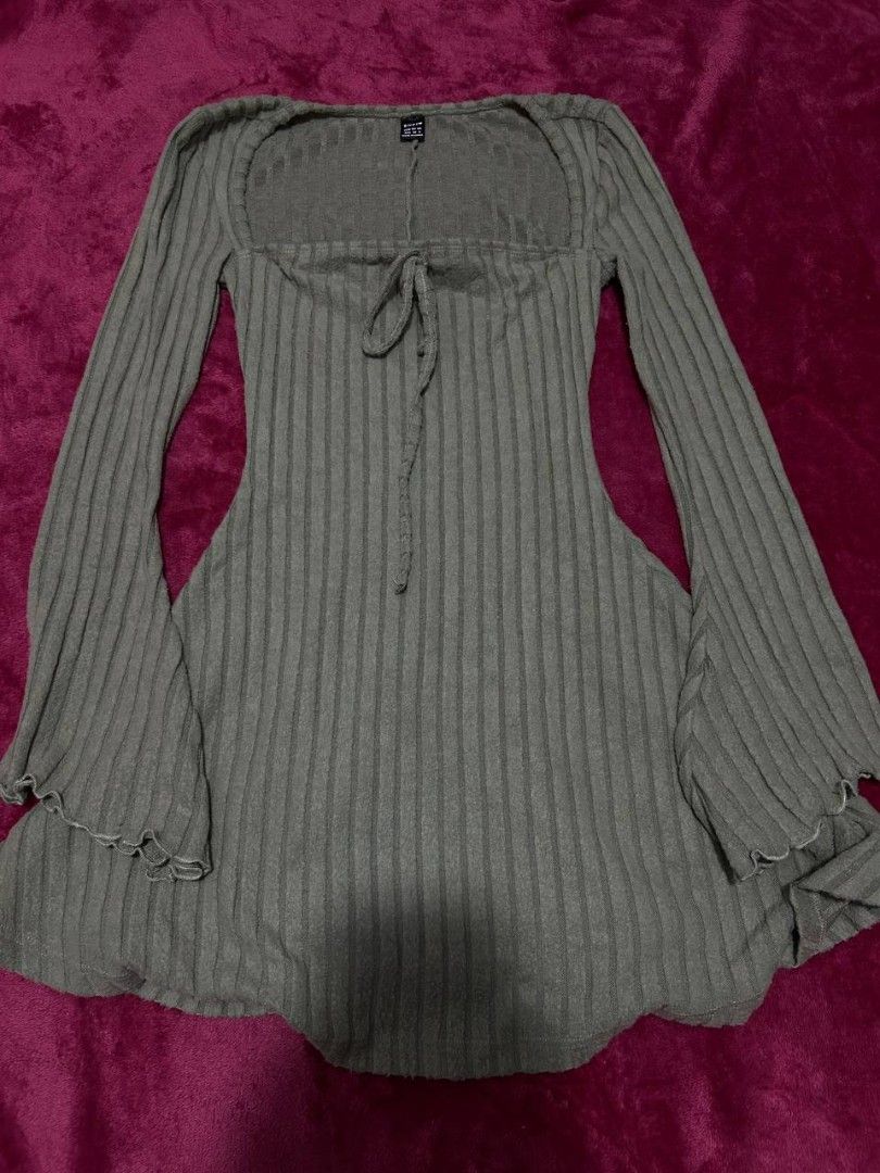 Shein army green dress (Category: Dresses) located in Manila. Submitted by coolstuffs__ (Listing ID 1465163998, Image 2). Description: .
