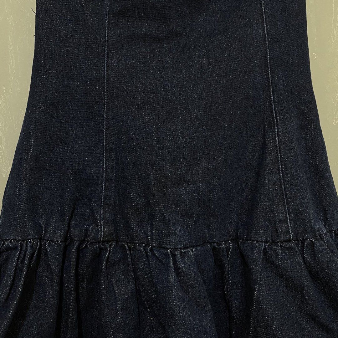 SHEIN Denim Dress (Category: Dresses) located in Quezon City. Submitted by lovelylittlepreloves (Listing ID 1464979165, Image 3). Description: only worn once SOLD OUT ON SHEIN.