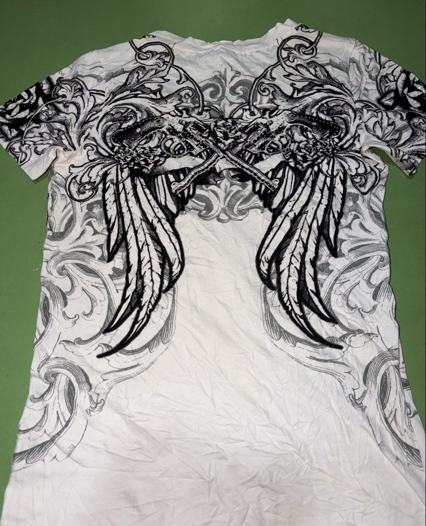 Shirt (Category: Shirts) located in Pasig City. Submitted by reyeslarry11740 (Listing ID 1465051229, Image 3). Description: For Sale Los Angeles By Bus Stop Shirt Pambabae Size XL fit Medium 17.5w x 26.5L Excellent condition No issue Need wash lang may mga stains, Ukay 1500 plus ship only Payment 1st Pasig city .