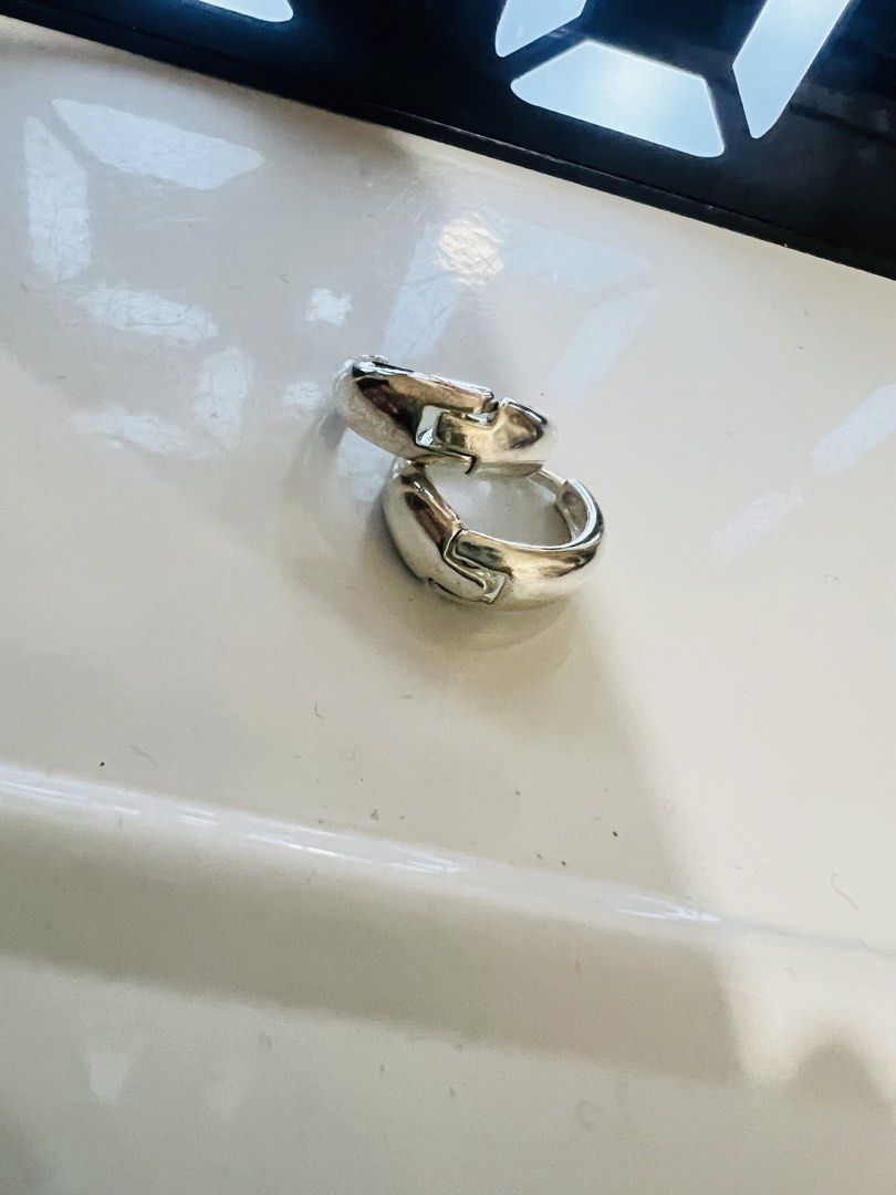 Silver earrings from Canada (Category: Earrings) located in Lipa City. Submitted by cherryacosta_cherryacosta30 (Listing ID 1465041073, Image 3). Description: Onhand and ready to ship .