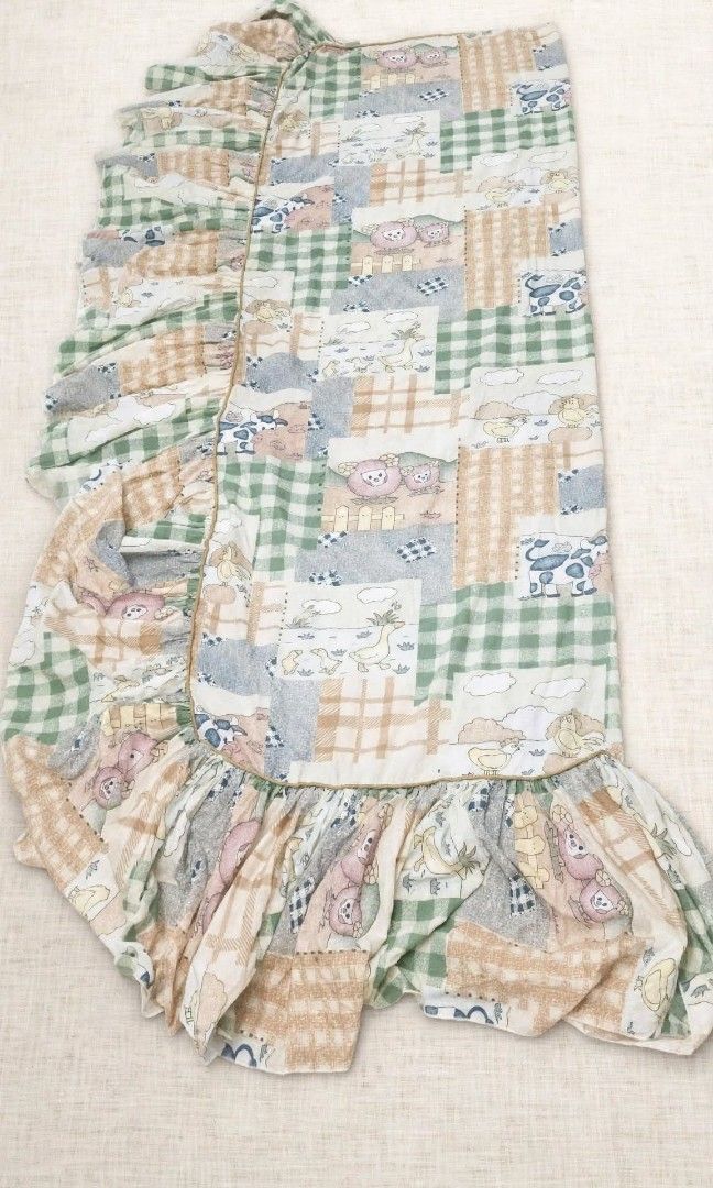 Single Fitted Bedsheet with Ruffle 60x40 Farm Animal Patchwork (Category: Bedding & Towels) located in Manila. Submitted by journnierph (Listing ID 1464970547, Image 2). Description: Single Fitted Bedsheet with Ruffle 60x40 - Farm Animal Patchwork Price: ₱379 pesos Single Fitted Bedsheet with Ruffle - 60x40 With Garter sa 4 na sulok - Fitted sa kutson Design: Farm Animal Patchwork - Green Gingham / Cows / Pink Sheep / Yellow Chicks & Ducks With R