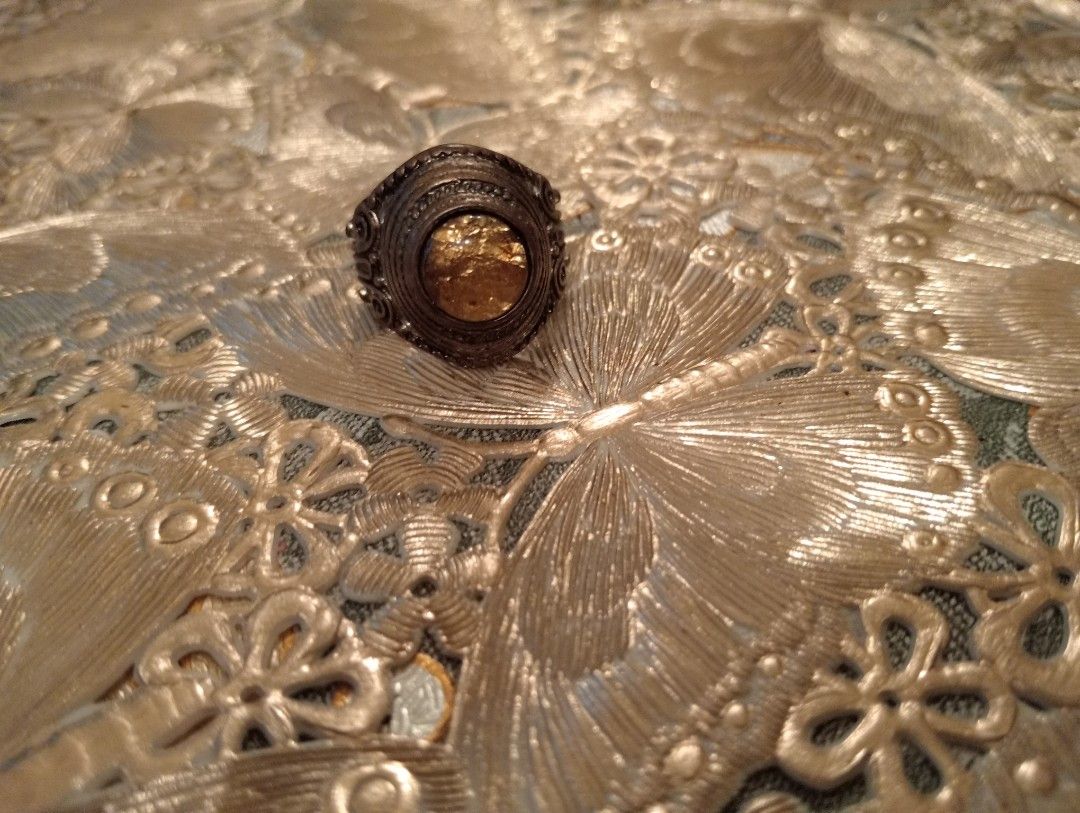 Size #5 ring (Category: Rings) located in Sungai Petani. Submitted by starshimmer888 (Listing ID 1465020249, Image 2). Description: Semenanjung post Rm 8.