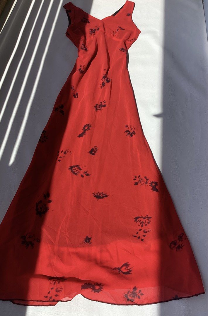 Sleeveless Maxi Dress (Category: Dresses) located in Pasig City. Submitted by wear_she_goes (Listing ID 1465032857, Image 3). Description: .