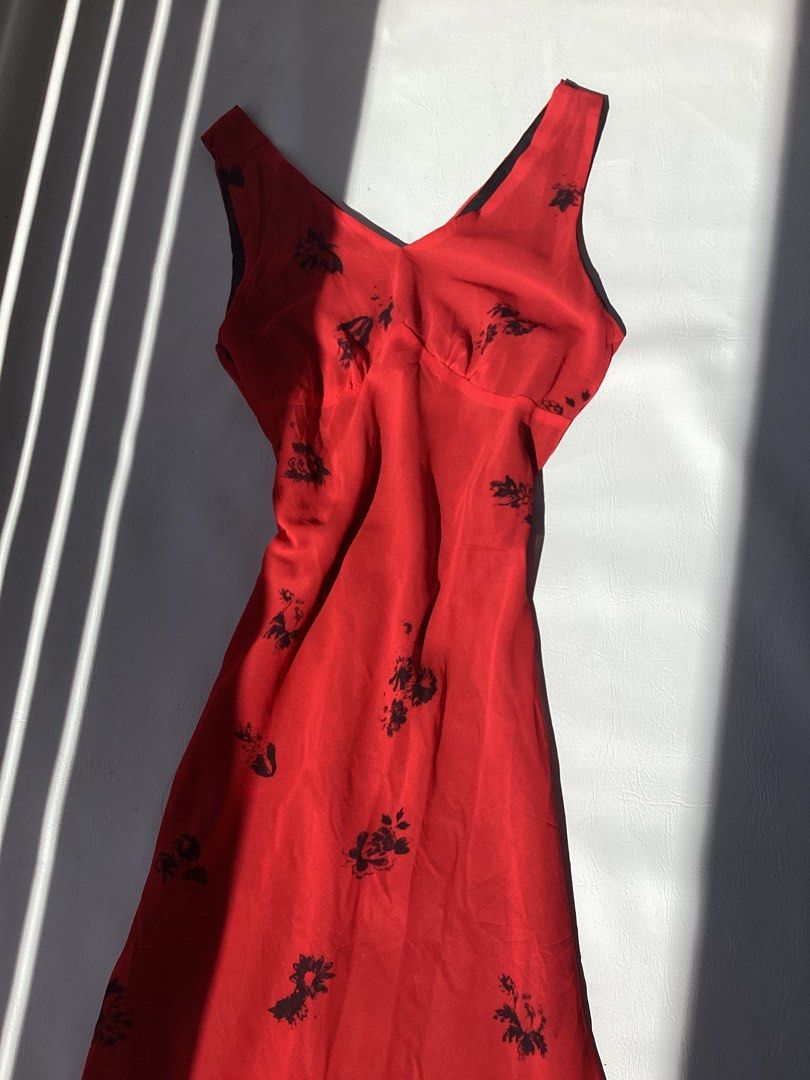 Sleeveless Maxi Dress (Category: Dresses) located in Pasig City. Submitted by wear_she_goes (Listing ID 1465032857, Image 2). Description: .