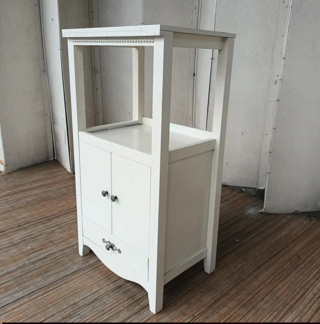 Slim Kitchen Cabinet (Category: Shelves, Cabinets & Racks) located in Meycauayan. Submitted by marygracecasimiro (Listing ID 1465085170, Image 2). Description: Slim Kitchen Organizer L22.5 x W17 x H43.5 Price: 5,500🩷🧡.