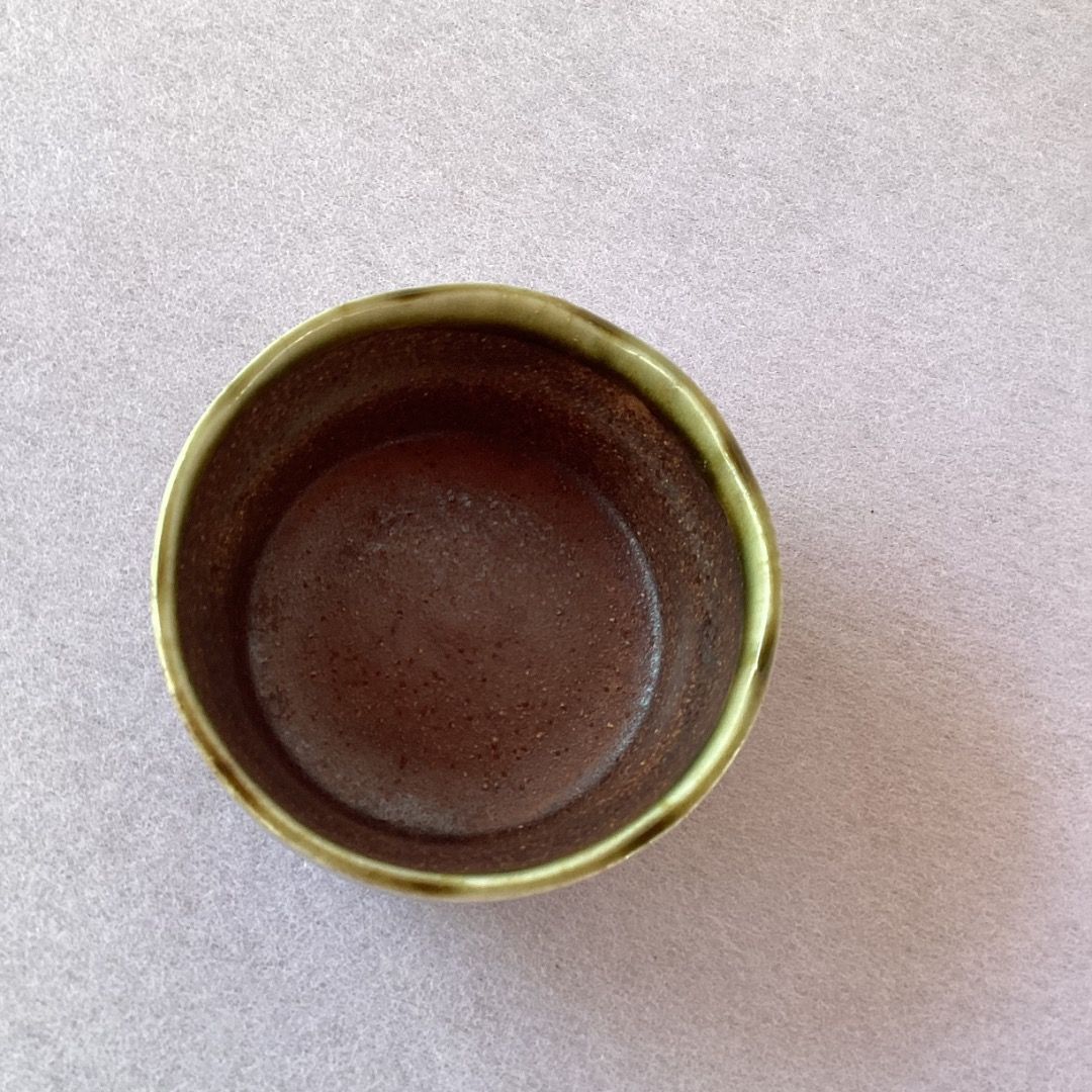 Small Brown Glazed-rim Bowl (Category: Vases & Decorative Bowls) located in Davao. Submitted by atbpshop192593 (Listing ID 1465169515, Image 3). Description: Php65 Small Brown Glazed-rim Bowl H: 1.5 inches L: 3.3 inches Please REVIEW PHOTOS We use 100% repurposed packaging materials SF starts at Php70 via Flash Express First to pay.