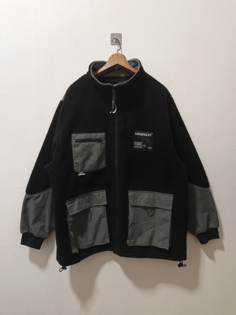 Smokinglife fleece Jacket (Category: Coats, Jackets and Outerwear) located in Manila. Submitted by aristothrift (Listing ID 1464988780, Image 1). Description: Dimes: 25x29 Location: Antipolo.