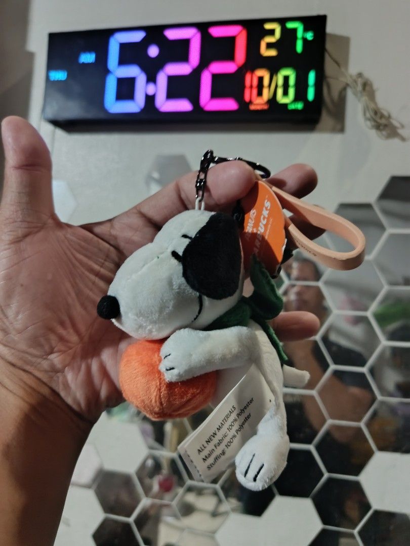 Snoopy + Starbucks Keychain (Category: Plushies & Soft Toys) located in Mandaluyong City. Submitted by raymondcarlos (Listing ID 1465165426, Image 1). Description: Snoopy + Starbucks Keychain Php 1200 each 2pcs only. Item Location Mandaluyong City Shipping on buyer's expense. Payment via BDO/Gcash..