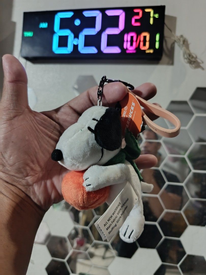 Snoopy + Starbucks Keychain (Category: Plushies & Soft Toys) located in Mandaluyong City. Submitted by raymondcarlos (Listing ID 1465165426, Image 3). Description: Snoopy + Starbucks Keychain Php 1200 each 2pcs only. Item Location Mandaluyong City Shipping on buyer's expense. Payment via BDO/Gcash..