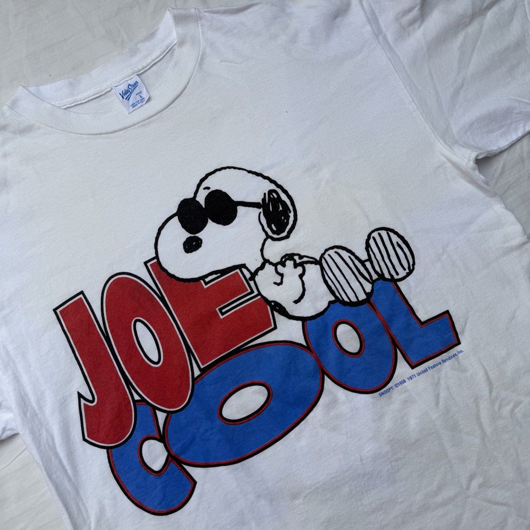 SNOOPY JOE COOL (Category: Tshirts & Polo Shirts ) located in Pasig City. Submitted by jaaard (Listing ID 1464986236, Image 2). Description: Need wash Vgood condition Size L 21.5x29 Pm .