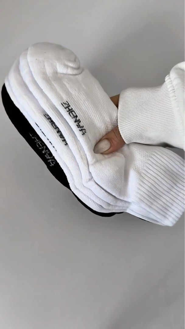 Socks (Category: Socks) located in Tarlac. Submitted by mileeeesss (Listing ID 1465095293, Image 3). Description: ❗️PAYMENT FIRST POLICY❗️ Socks Selling for: 130 🎀 Why selling cheaper? • Super dami kong tambak, need na ma-dispose (affiliate si seller) • Video available — ginawan ko lang rin ng video para mapromote Payment & Delivery: 💰MOP: gcash/mari/maya 📍Location: Tarlac City 📦Shipping: via J&T ❌No COD / No Reservation.