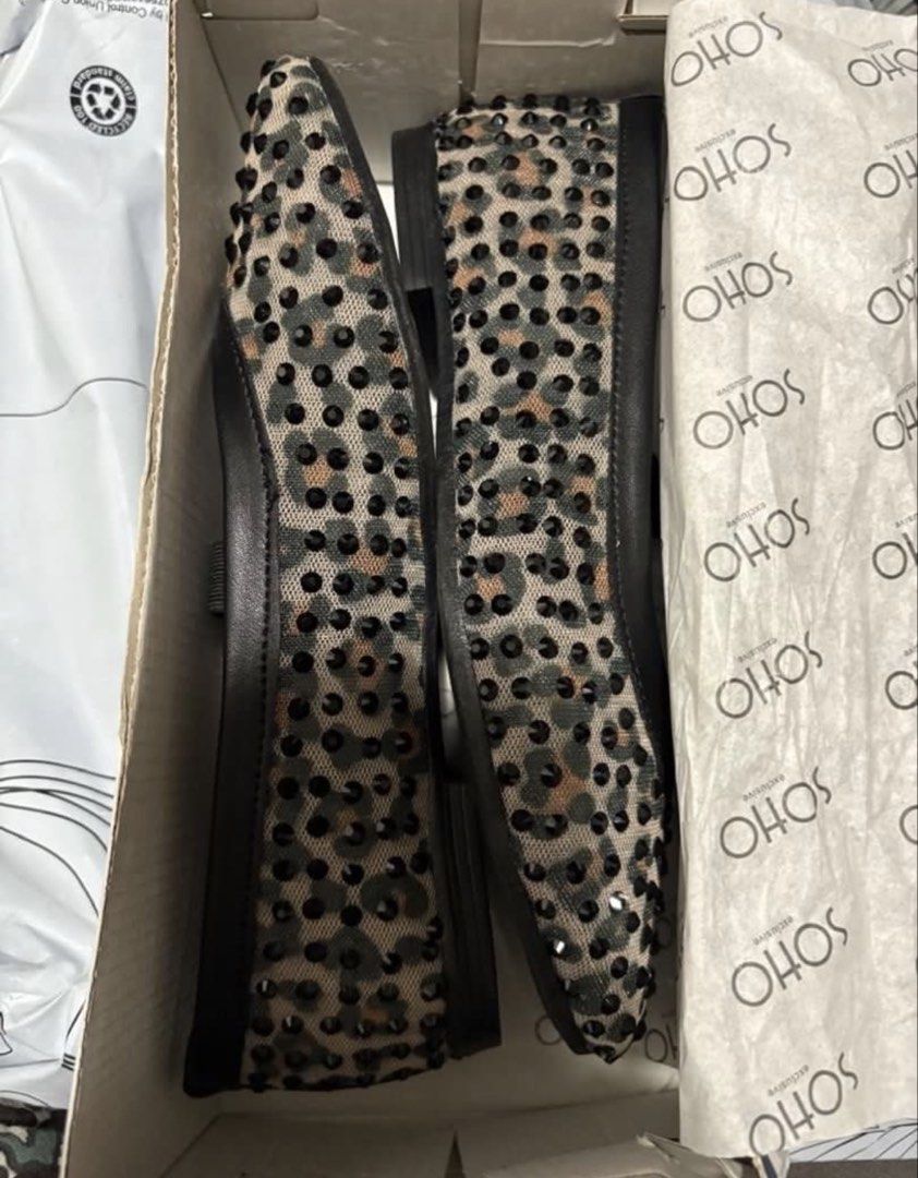 Soho flats with studs (Category: Flats & Sandals) located in Manila. Submitted by bwshoppe (Listing ID 1465042251, Image 2). Description: - Leopard print SOHO flats with stud details - Secure fit with black elastic strap - Sleek black trim - Brand new, unworn condition - Includes original box RFS: Gift Selling half its original price.