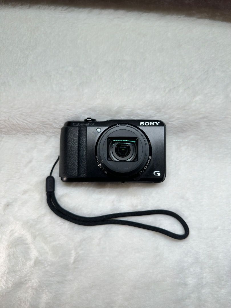 Sony Cyber-shot DSC-HX30V Compact Digital Camera (Category: Cameras) located in Caloocan City. Submitted by duyuexi (Listing ID 1464973285, Image 2). Description: #preowned FOR SALE: SONY HX30V 12.5k NO FUNCTIONAL ISSUE!!! BODY COSMETIC: 9/10 (minor scratch in screen barely noticeable) INCLUSIONS: Camera, universal charger, original battery, hand strap. Sensor: 18.2 MP Exmor R CMOS sensorLens: 20x optical zoom (Sony G lens, 27.5-550mm equivalent)