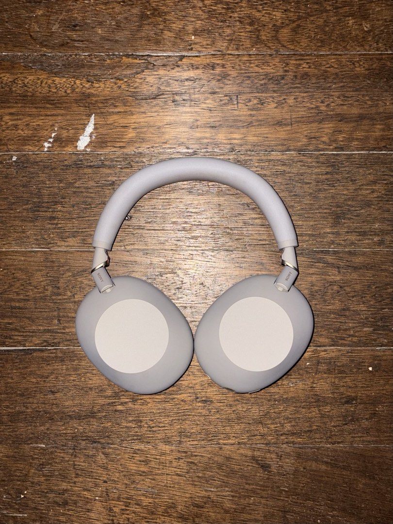 Sony XM6 (sandstone) (Category: Headphones & Headsets) located in Caloocan City. Submitted by kanesaudio (Listing ID 1465132934, Image 2). Description: For Sale Sony XM6 (sandstone) - like brand new condition - complete with wires, case, box, and receipt 17k nego loc: monumento, caloocan can do meetups at sm north, trinoma, and sm grand.