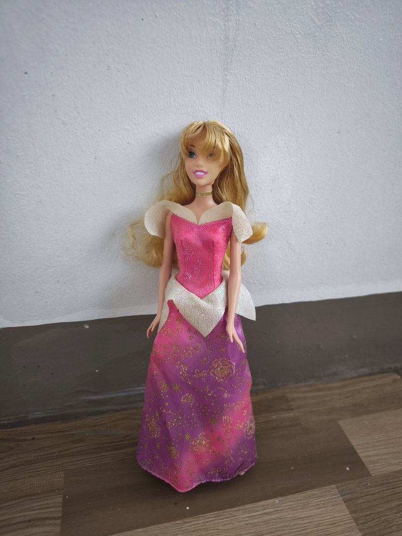 Sparkling Disney Princess (Category: Kids Toys) located in Caloocan City. Submitted by biajanine (Listing ID 1465079186, Image 1). Description: Sparkling Disney Princess (2008) Aurora (no shoes and accessories/medyo tacky na yung hair) 400.