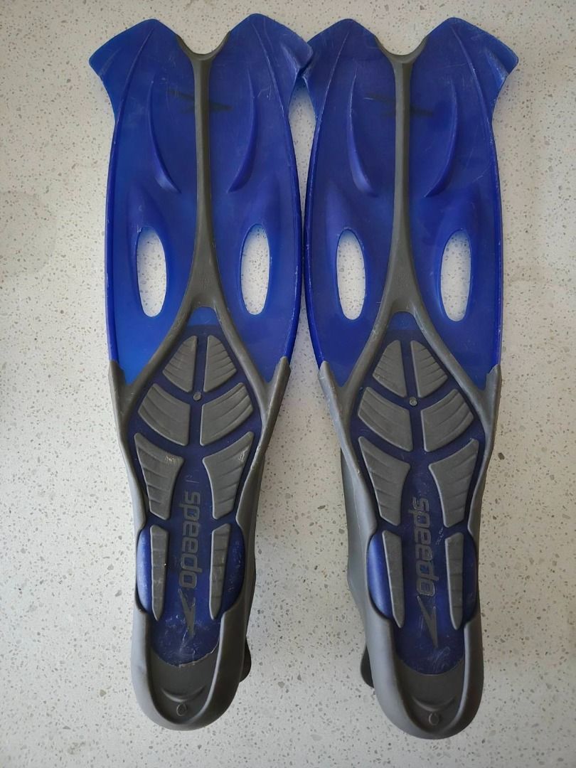 Speedo fins (Category: Travel Essentials & Accessories) located in Caloocan City. Submitted by carsondesi80795 (Listing ID 1465053924, Image 2). Description: .