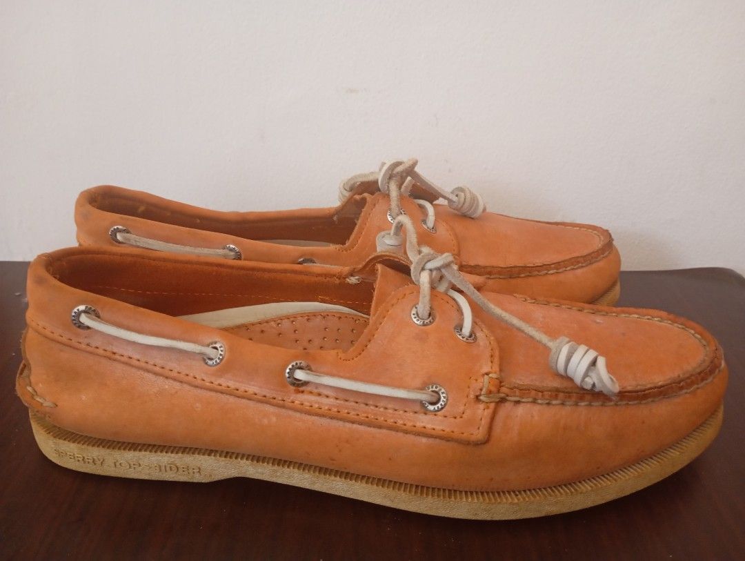 Sperry top sider 10.5 (Category: Casual Shoes) located in Las Pinas. Submitted by quick_deals_great_finds2 (Listing ID 1465001939, Image 2). Description: Original good condition Size 10.5.