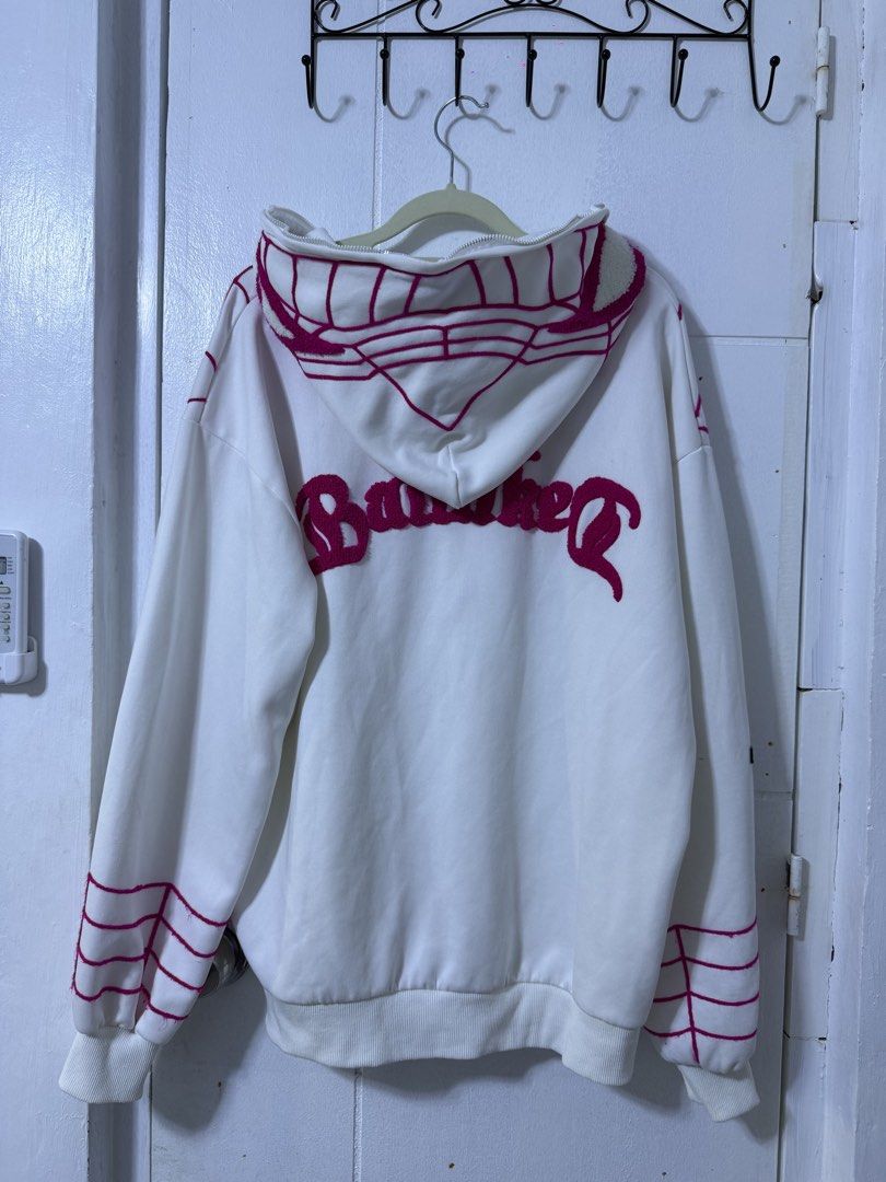 Spiderman hoodie (Category: Hoodies) located in Caloocan City. Submitted by dnnhfaye (Listing ID 1464993338, Image 3). Description: L-xl.