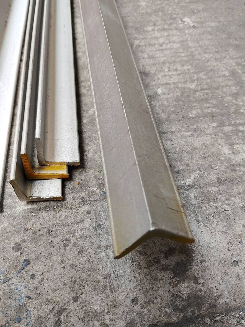 Stainless angle bar Specs: 2x2 1/4 (Category: Other Home Furniture) located in Manila. Submitted by ramoseliza33488 (Listing ID 1465032036, Image 1). Description: .