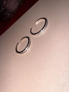 (Category: ) located in . Submitted by decorose (Listing ID 1464984394, Image 1). Description: .