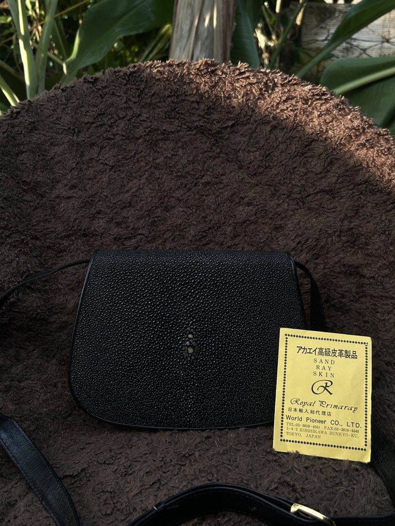 Sting Ray Sling Bag (Category: Cross-body Bags) located in Naga. Submitted by helloitsk20594 (Listing ID 1464975384, Image 2). Description: 𝙎𝙏𝙄𝙉𝙂 𝙍𝘼𝙔 like new condition!!🖤✨ 🏷️ 𝙈𝙄𝙉𝙀: ₱1,500 𝑪𝒐𝒏𝒅𝒊𝒕𝒊𝒐𝒏: 10/10 condition 𝙄𝙨𝙨𝙪𝙚/𝙨: none 𝘿𝙞𝙢𝙚𝙣𝙨𝙞𝙤𝙣𝙨: 6 x 8 inches ————𝗠𝗨𝗦𝗧 𝗥𝗘𝗔𝗗!———— 📌𝙋𝙡𝙚𝙖𝙨𝙚 𝙧𝙚𝙡𝙮 𝙤𝙣 𝙩𝙖𝙜𝙨 𝙤𝙧 𝙙𝙤 𝙮𝙤𝙪 𝙤𝙬𝙣 𝙧𝙚𝙨𝙚𝙖𝙧𝙘𝙝 📌𝘼𝙪𝙩𝙝𝙚𝙣𝙩𝙞𝙘𝙞𝙩𝙮 𝙣𝙤𝙩 𝙨𝙩𝙖𝙩𝙚𝙙 𝙩�
