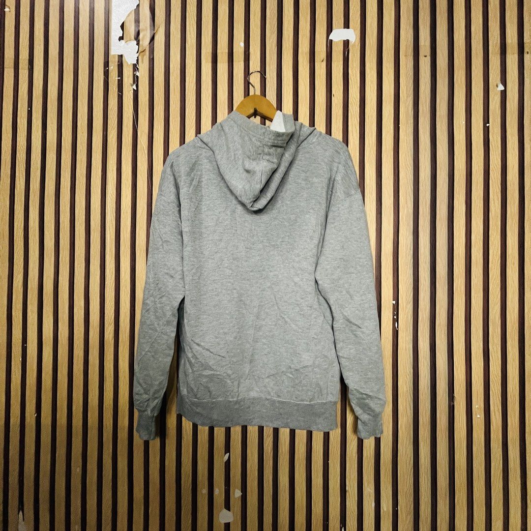 STINKER MICHIGAN ACADEMIA COLLEGIATE NORMCORE STREETWEAR VIBE HOODIE SWEATSHIRT JACKET GREY XL 24x26 (Category: Coats, Jackets and Outerwear) located in Dasmarinas. Submitted by yg_supplies (Listing ID 1465032560, Image 2). Description: PLEASE READ FAQ’s > Yes, available! > Last price posted. TAKE IT OR LEAVE IT! > Dasmariñas Cavite > ADDITIONAL PHOTOS are NOT AVAILABLE as we seal the items after taking pictures. > GCASH payment > JNT shipping / 