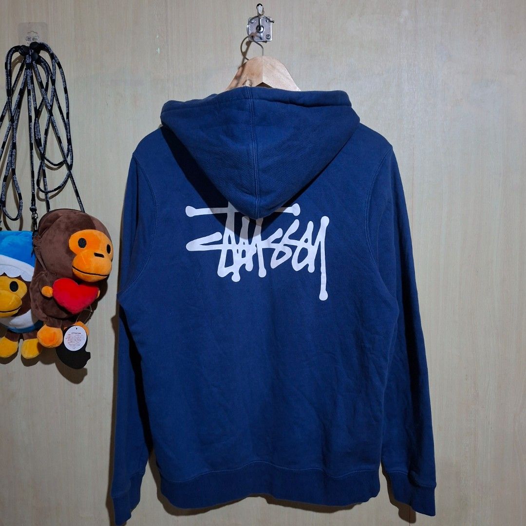 Stussy Basic Logo (Category: Hoodies) located in Bayambang. Submitted by thedonedeal (Listing ID 1465104536, Image 1). Description: Stussy Basic Logo Navy Blue 21 x 27 No crack print Complete tagss No rush orderr!! Plus SF.