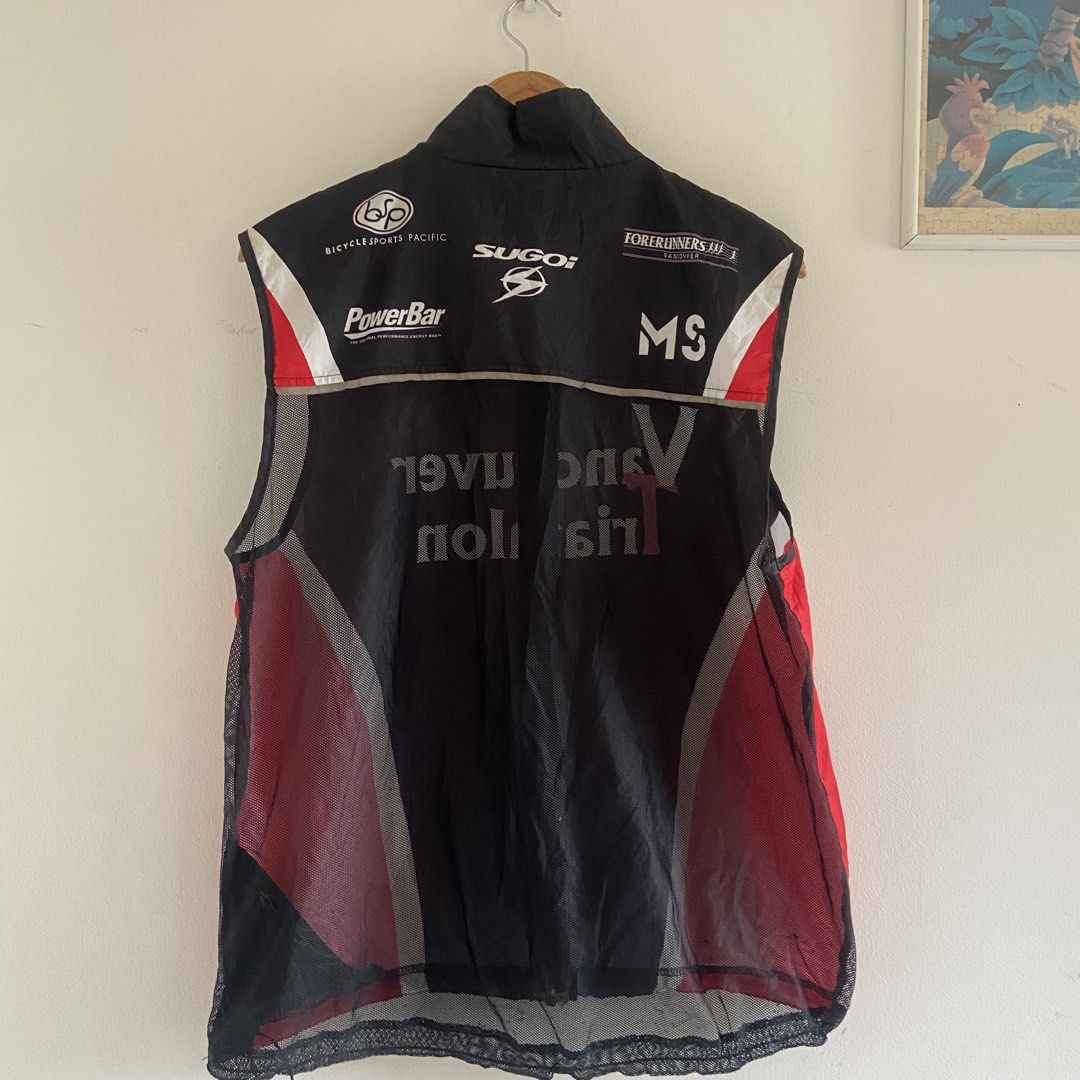 Sugoi Vancouver Triathlon Athletic Wind Vest (Category: Activewear) located in Angeles City. Submitted by eriellynnthrifts (Listing ID 1465083376, Image 2). Description: 23x28 on tag Good Condition. See photo for details 410 Angeles City Pampanga.