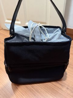 (Category: ) located in . Submitted by mycloset.fashion (Listing ID 1464973850, Image 1). Description: .