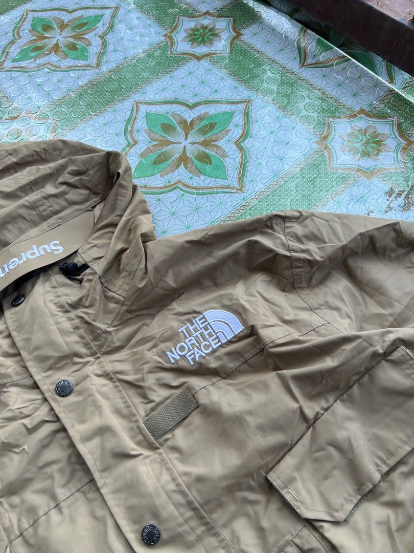 SUPREME X TNF COLLAB (Category: Clothes Drying Rack) located in Tangub. Submitted by thriftnimackie2.0 (Listing ID 1465076276, Image 3). Description: SUPREME X TNF COLLAB Dimes (Inches) Width: 25 Length:27 Excellent condition Good as New Color rate 10/10 No issue J&T -open for VC -Color may vary due Lighting -Authenticity Not Guaranteed ! 🏠LOCATION : Tangub City, Miss Occ.