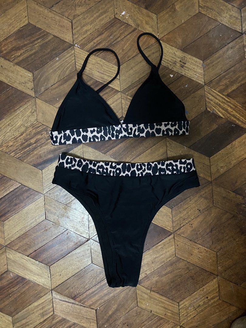 (TAKE ALL) BN BIKINI (Category: Bikinis & Swimsuits) located in Pasig City. Submitted by minnie.12 (Listing ID 1465136730, Image 2). Description: Waist: 24-26 Bras with pads 📍Pasig city 🚛 jnt / lalamove shouldered by buyer MOP: GCash.