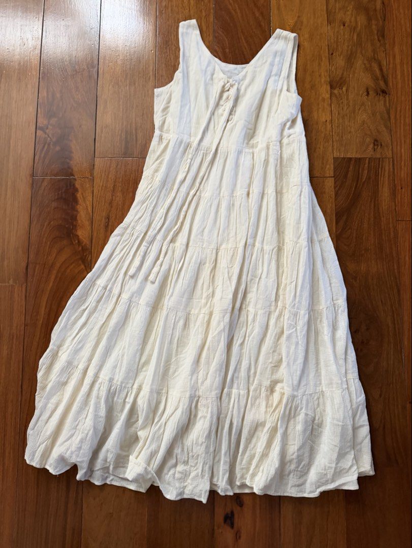 Tent dress XS S (Category: Dresses) located in Quezon City. Submitted by closet.cha (Listing ID 1465052781, Image 2). Description: Very nice tent dress Fabric feels like cotton textured Breezy to wear. Imagine wearing this at a garden park or beach! Worn only 1-2x max Free size can fir xs-s No issue No return no exchange No haggle and low baller offers. No other photos or when worn for flat lays. No Meet-Ups No Cash on Delivery No Pera Padala at 