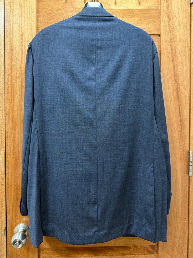 The Armoury by Ring Jacket Model 3 Suit Jacket (Category: Coats, Jackets and Outerwear) located in Cainta. Submitted by vnty.thrift (Listing ID 1465018516, Image 2). Description: The Armoury by Ring Jacket Model 3 Suit Jacket 🎨 Color: Navy Blue 🧵 Pattern: Subtle textured / fine basketweave 🧥 Fabric: VBC (Vitale Barberis Canonico), 100% Wool 🇯🇵 Made in: Japan by Ring Jacket 📏 Size: 50 (fits large frame) 📏 Measurements: • Width (Pit to Pit):