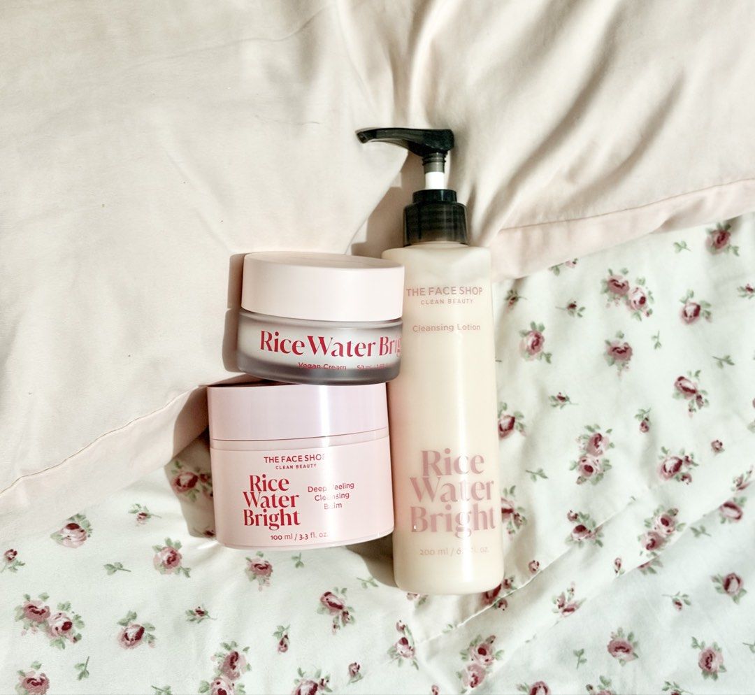 The Face Shop Rice Water Bright Set (Category: Face Care) located in Manila. Submitted by picutieee (Listing ID 1465045482, Image 1). Description: bought these 3 for 5k weeks ago 3 times used only.