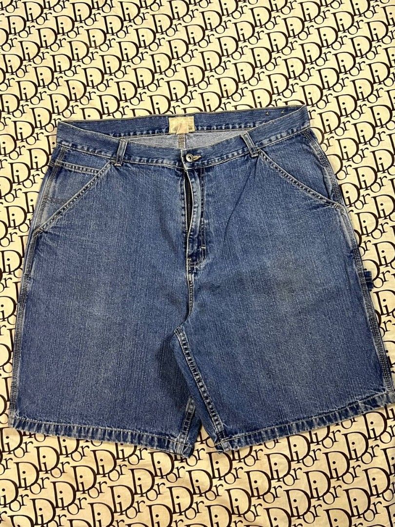 The North East Carpenter Jorts (Category: Shorts) located in San Fernando. Submitted by retro.district. (Listing ID 1465018747, Image 3). Description: - The North East Carpenter short - Size: Waistline: 38 Length: 23 thights: 15 Leg opening: 13 - Condition: Good - no issue.