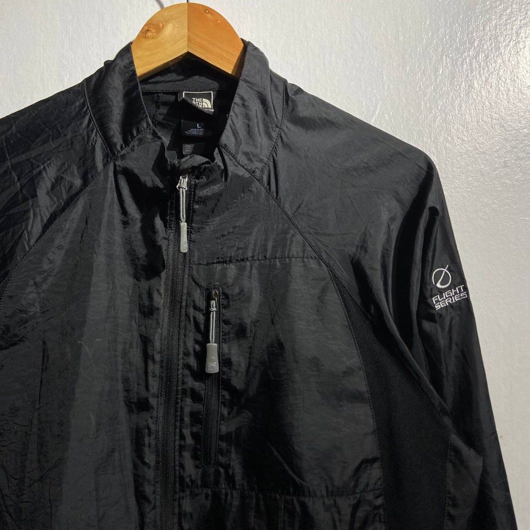 The North Face Flight Series Lightweight Windbreaker Jacket (Category: Activewear) located in Jamindan. Submitted by suecyyythrift (Listing ID 1465059044, Image 2). Description: The North Face Flight Series Lightweight Windbreaker Jacket Unisex Large on Tag 22 Width 27 Length Excellent Condition No Flaws.