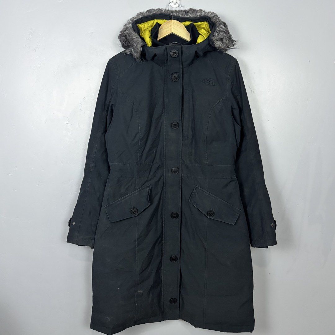 THE NORTH FACE TREMAYA 550 DOWN FILLED JACKET PARKA (Category: Coats, Jackets and Outerwear) located in Mabalacat. Submitted by doughnutthrift (Listing ID 1465093447, Image 1). Description: THE NORTH FACE TREMAYA 550 DOWN FILLED JACKET PARKA Excellent condition W- 22” L- 39” No issues.