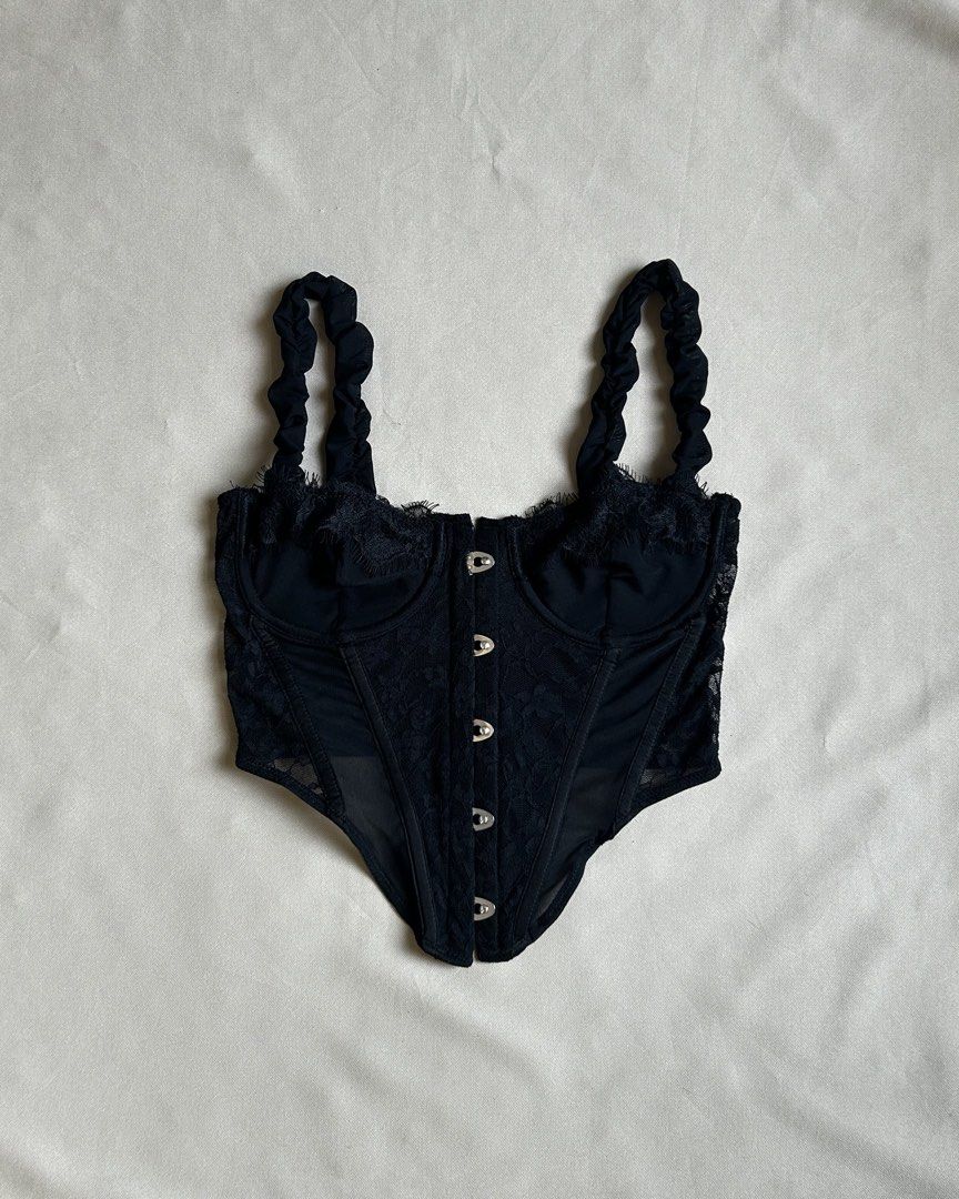 Tic Toc Black Lace Sheer Corset Top (Category: Sleeveless) located in Los Banos. Submitted by hotlinevintage777 (Listing ID 1465006484, Image 3). Description: — brand: tic toc — s on tag, fits xs to s — issue: front part (see last pic) .