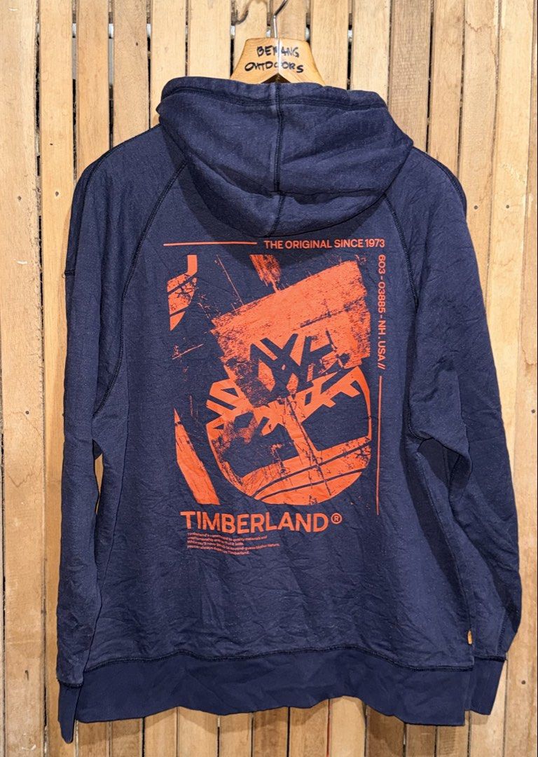 Timberland Hoodie (Category: Coats, Jackets and Outerwear) located in Maramag. Submitted by ghab82885 (Listing ID 1465040846, Image 2). Description: Timberland Hoodie Excellent condition No issue Size Large Relaxed Fit on tag W25” x L28.5” 580 only.