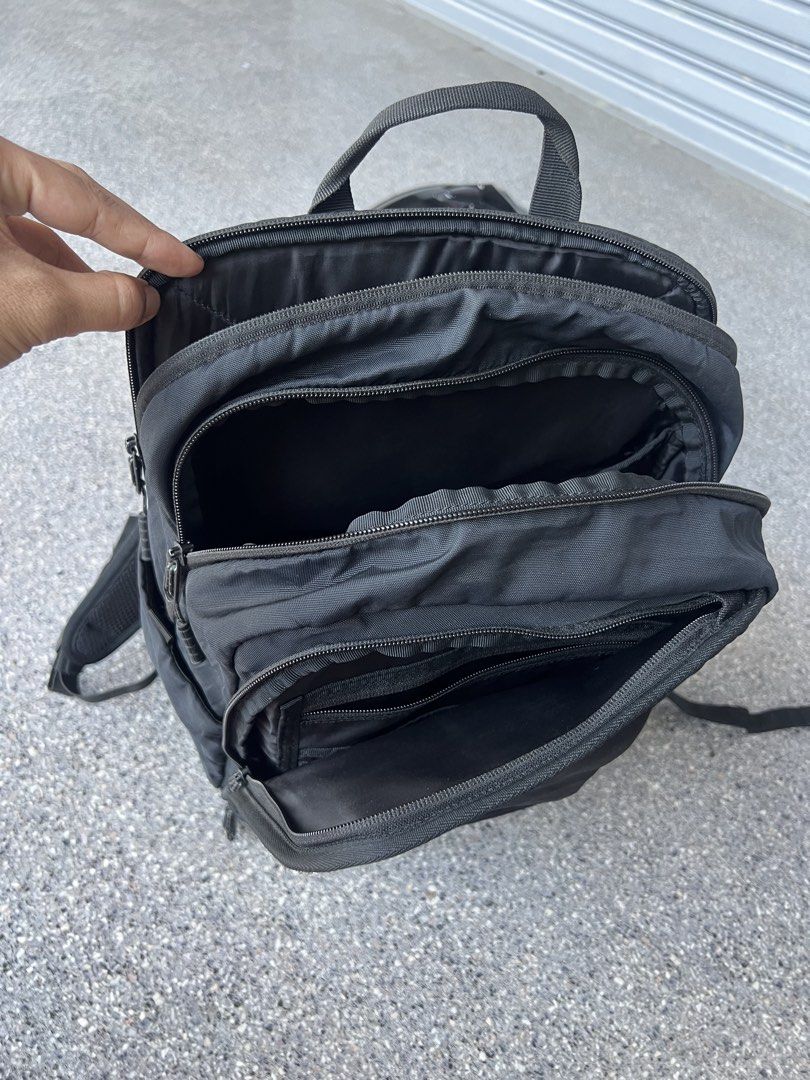 Timbuk2 Q Laptop Backpack 2.0 (Category: Backpacks) located in Bacolod City. Submitted by novymae23 (Listing ID 1465050032, Image 3). Description: Timbuk2 Q Laptop Backpack 2.0 Excellent Condition .
