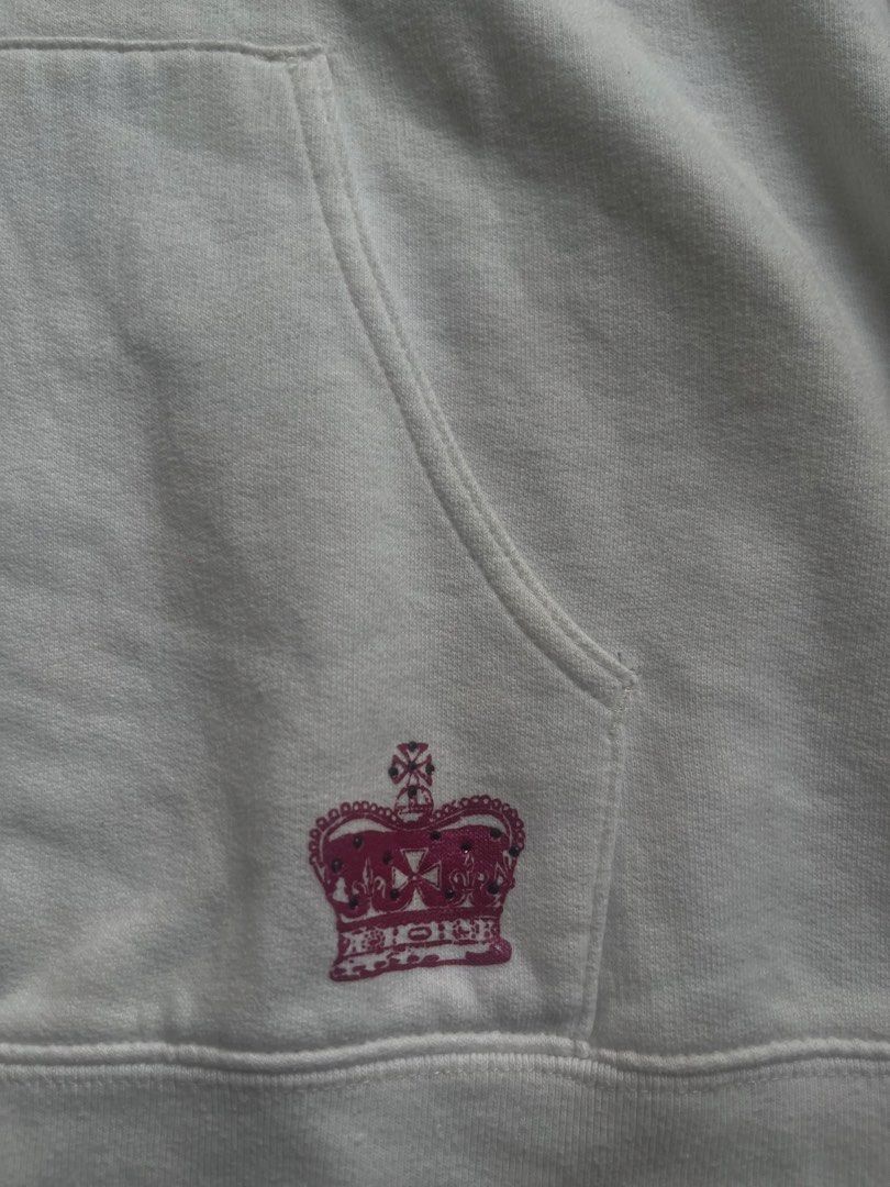 Tommy (Category: Hoodies) located in Manila. Submitted by fierceshark.bc3140 (Listing ID 1465047961, Image 3). Description: with removable stains (need wash).