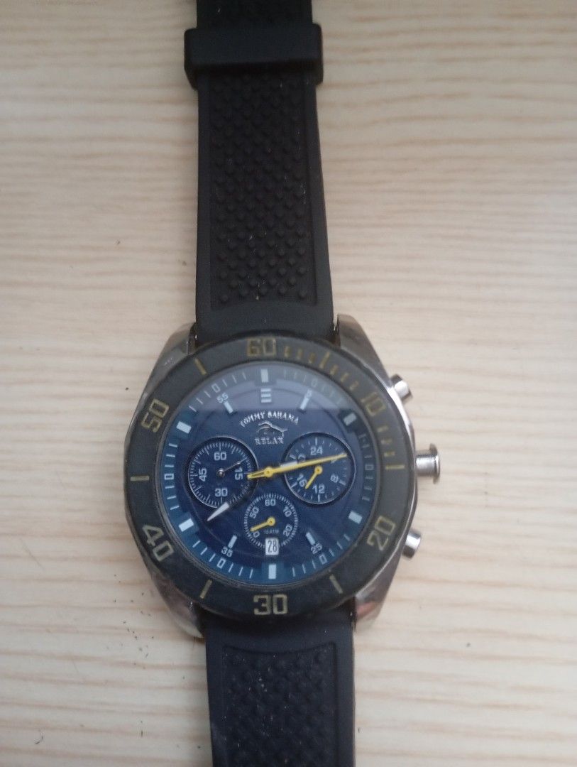 Tommy Bahama chronograph (Category: Men's Watches) located in Las Pinas. Submitted by quick_deals_great_finds2 (Listing ID 1465020164, Image 2). Description: Original good working condition Fully functional chrono dials.