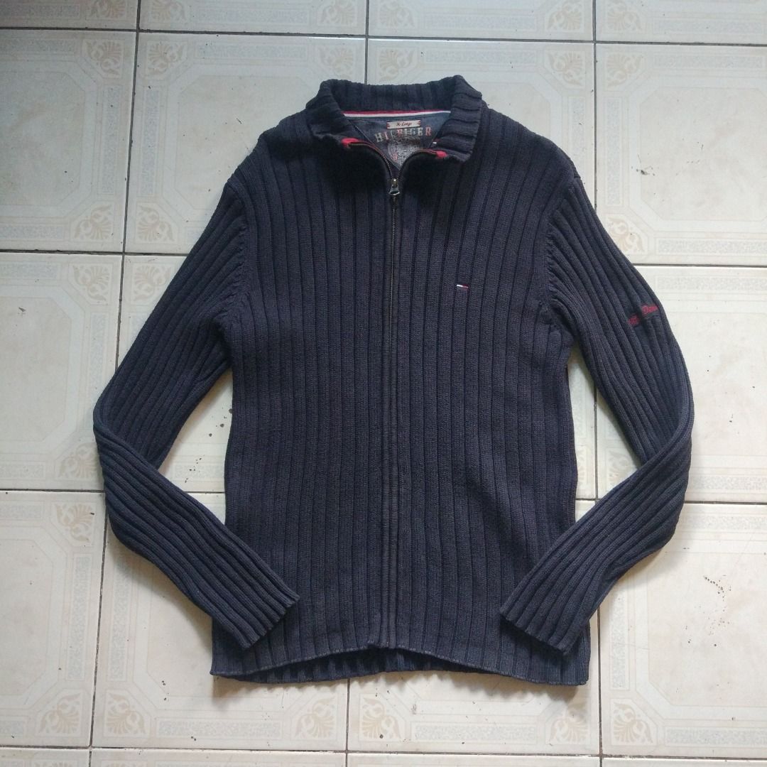 Tommy Hilfiger Zip Sweater XL (Category: Coats, Jackets and Outerwear) located in Pasay City. Submitted by denimdude.ph (Listing ID 1465075126, Image 1). Description: .