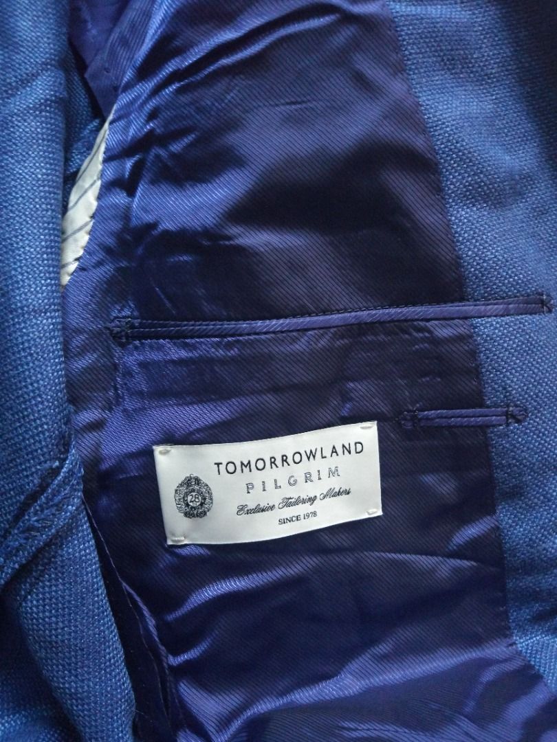 Tomorrowland Pilgrim Blazer 48 (Category: Coats, Jackets and Outerwear) located in Pasay City. Submitted by denimdude.ph (Listing ID 1465043045, Image 3). Description: no buttons on sleeve (prepared sleeve), last pic.
